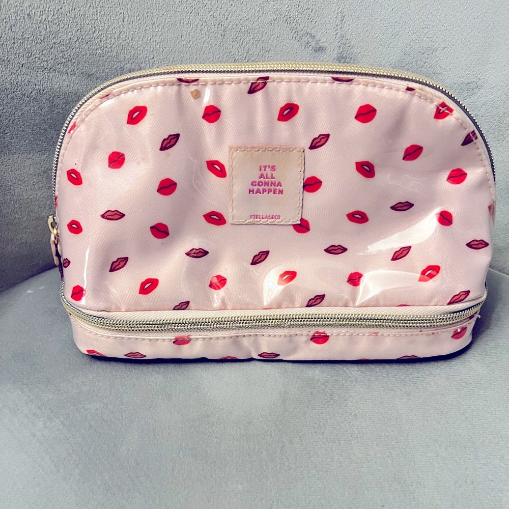 Stella & Dot makeup/travel bag with two compartments-for makeup and brushes